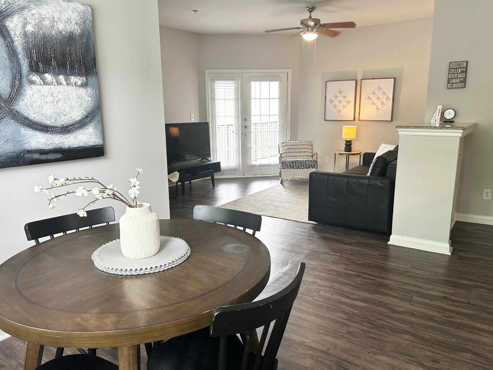 Hidden Gem At Med Center 2Br & 2Ba Apartment Хюстън Екстериор снимка