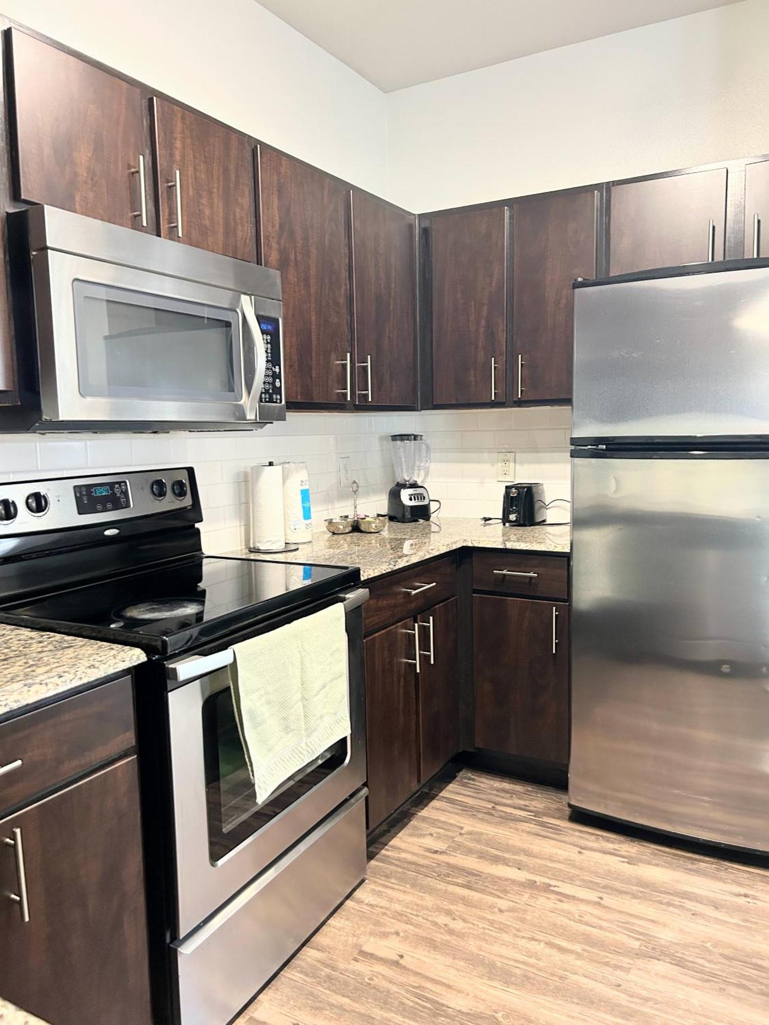 Hidden Gem At Med Center 2Br & 2Ba Apartment Хюстън Екстериор снимка